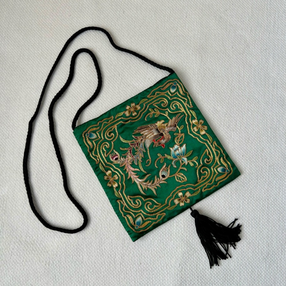 Chinese Embroidered Green Satin Pouch with Black Tassel 6.5" x 6.5" Bird Flower - Picture 5 of 5